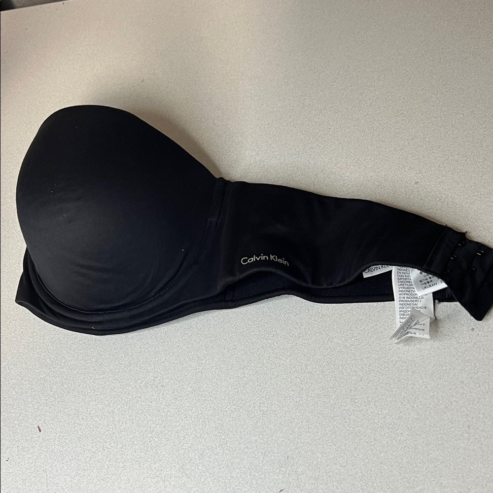 Calvin Klein Elegant Black Bra - Picture 4 of 4